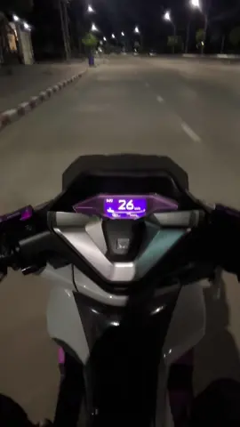 เดี๋ยวพี่ไม่มีใครแซง🤘👌#pcxแต่งสวย #เทาแลมโบ #pcxดิวะ #pcx2025 #pcx160 