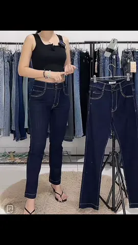 Celana jeans wanita model standar kaki lurus #jeans #jeanshighwaist #jeanswanita #jeansoutfit #jeansviral 