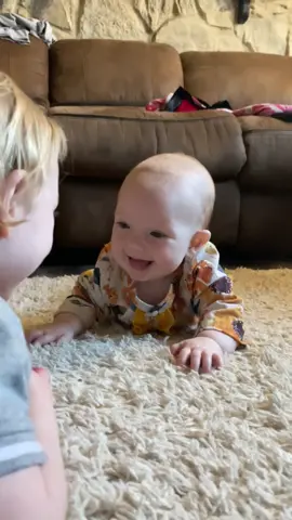 We were trying to get her to crawl. Her little smile and Jackson’s little voice. #takemeback #mybabies #solittle #rachaelrubee #jacksonlee @coltesj87 