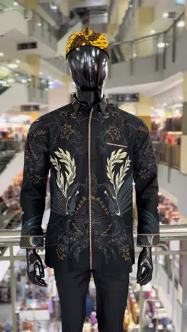 Kemeja lengan panjang smock bordir mewah #ootdbatik #batiktulis #batikpremium #batikmodern #azqia_batik 