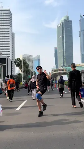 🎵 Ngapain repot dance challenge #carfreeday #ngapainrepot #lagutimur #danceinpublic DC : @fikrimarwannn 