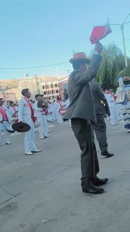 uy pero el del platillo 🫣❤️✨ #moho #aniversariomoheño #paratiiiiiiiiiiiiiiiiiiiiiiiiiiiiiiiiii🦋 #fyppppppppppppppppppppppp #viralvideo 🙂✨