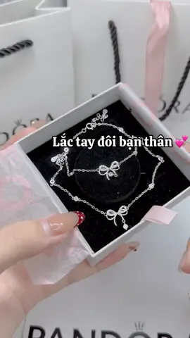Lắc tay đôi bạn thân ♥️#nhandoi#vairalvideo # #xuhuongtiktok #xhhhhhhhhhhhhhhhhhhhhhhh 