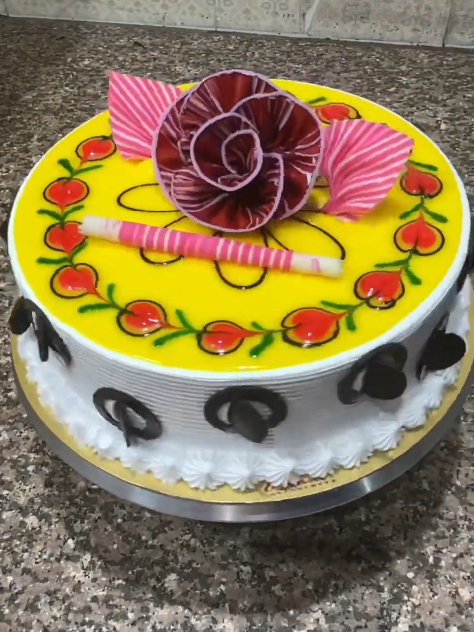 Amazing Pineapple Cake Design#trendingvideo #tik_tok #design #cake #cakedecorating 