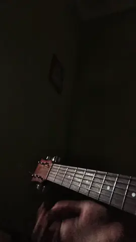 intro maniss #payungteduh #fyp #covergitar #untukperempuanyangsedangdalampelukan #CapCut 