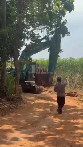 Oknum aparat yang terlibat dapat ditindak sesuai dengan UU Nomor 3 Tahun 2020 (UU Minerba), terutama Pasal 158, yang mengatur sanksi pidana bagi pelaku tambang ilegal, dengan ancaman hukuman penjara dan denda.  #ajickraindonesia #polresjepara #poldajateng #kejatijateng #pnjepara 
