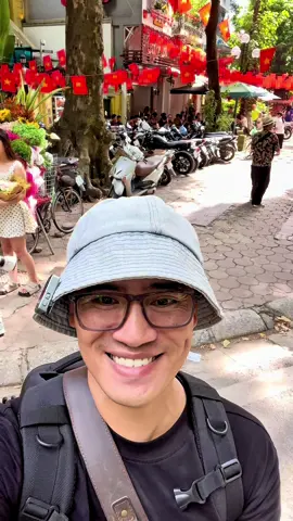 Chụp #thuhanoi chỉ từ 799k bao gồm mekup làm tóc trang phục phụ kiện và ảnh pts nha #chupanhaodai #trungthu #phandinhphung #hangma 