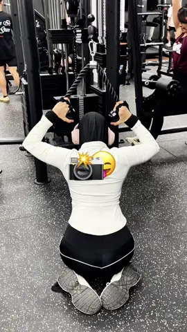 back lebar ? ku juga punya kali 😜