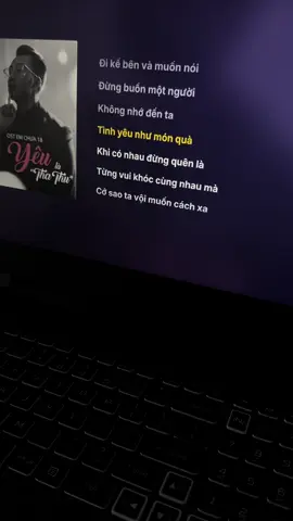 Tình yêu như món quà… #yeulathathu#onlyc#lyrics#chamvaotim#nhachaymoingay 