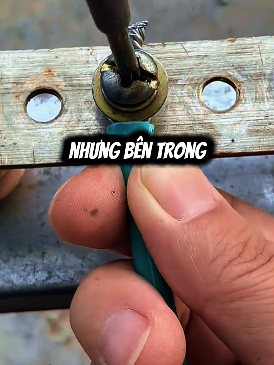 Cứ mở mắt ra là cầm điện thoại lướt một chút rồi mất luôn cả buổi sáng #dopaminedetox #phattrienbanthan #baihoccuocsong #nangcapbanthan #dopamine 