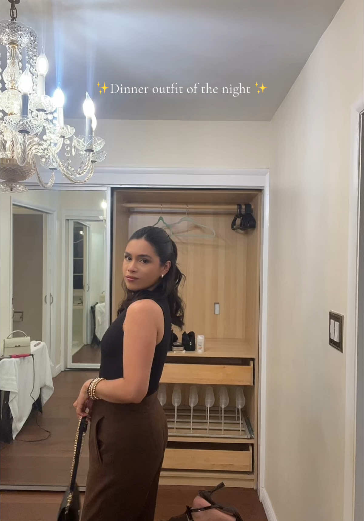 Comfy & casual dinner outfit of the night ✨ #latinacontentcreator #OOTD #ootdfashion #ootn #dinneroutfit 