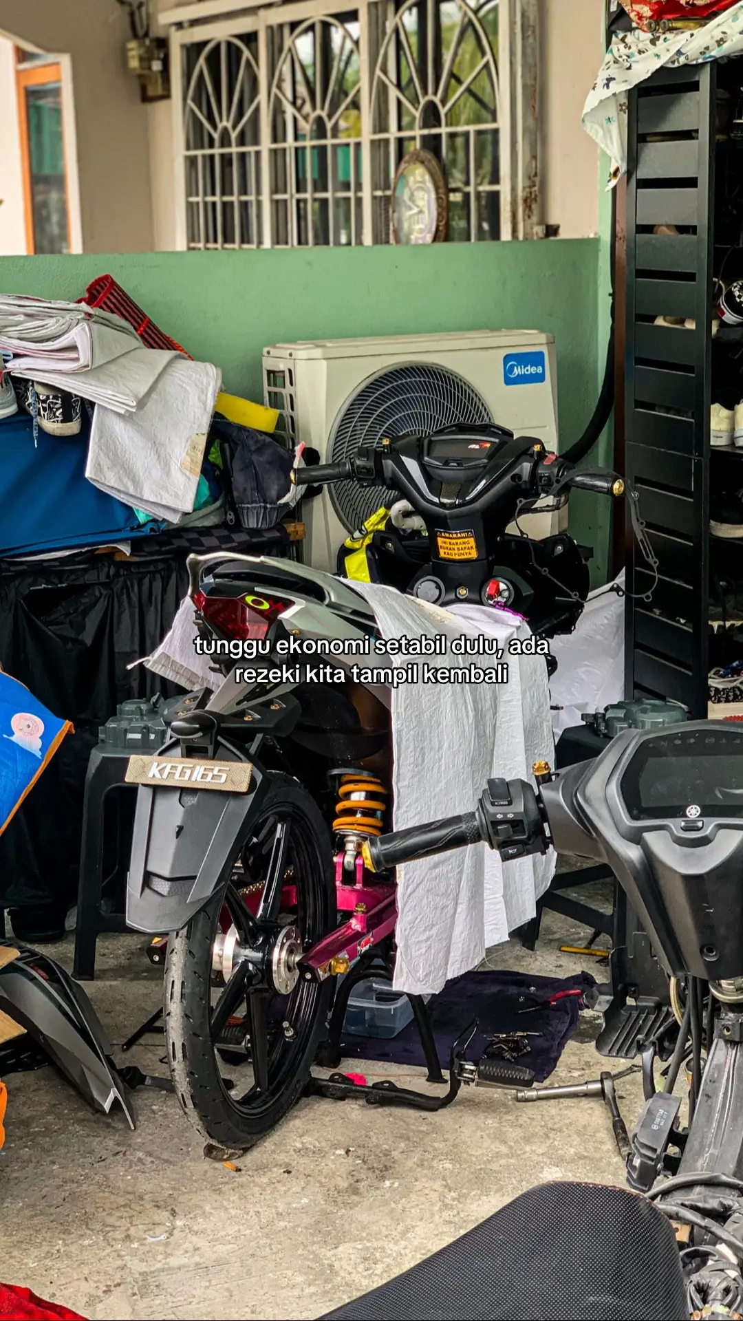 yfest dah nak dekat tapi moto belum siap #y15zrv2 #silverrobot🤖 #foryoupage 
