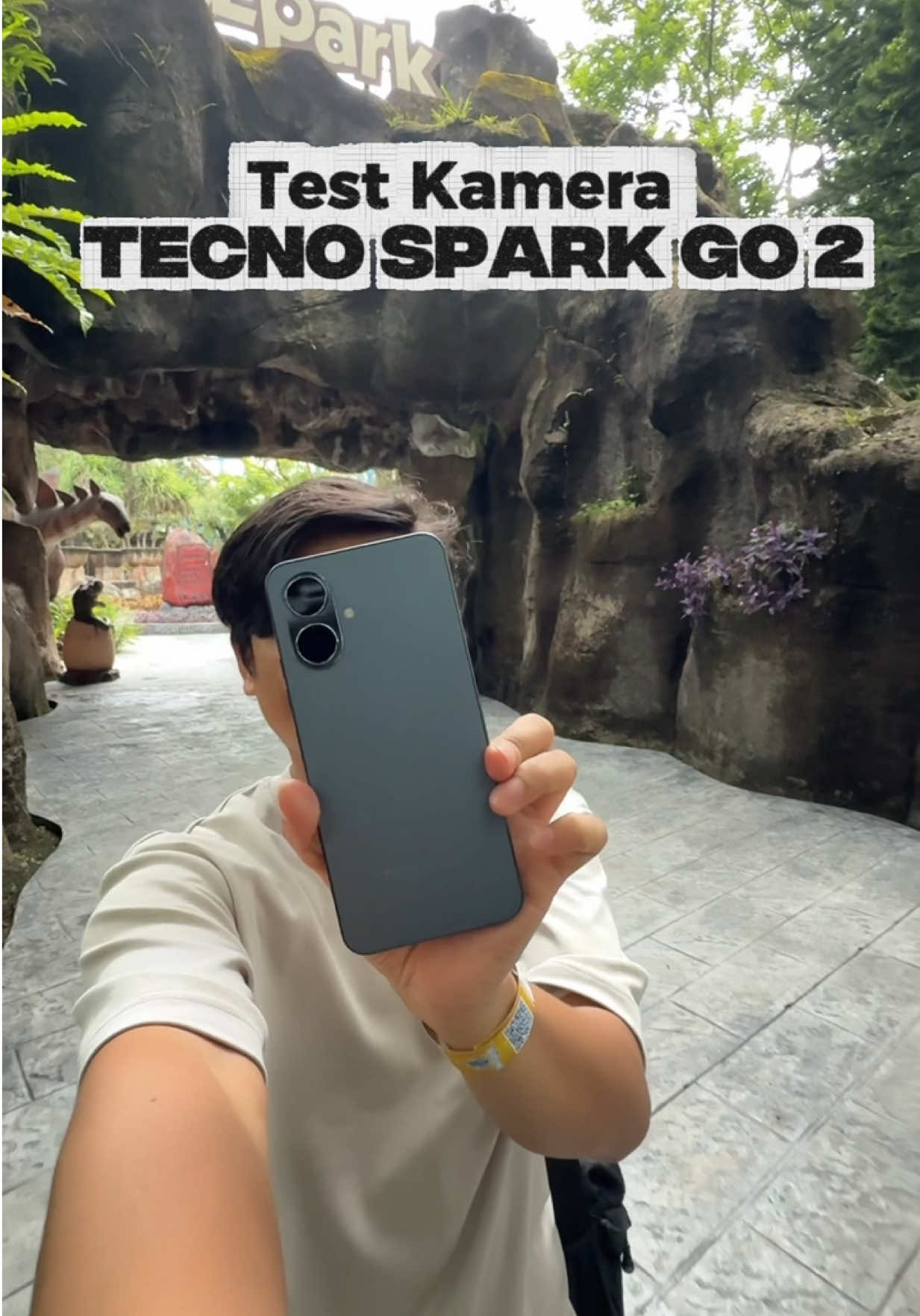 Test Kamera Tecno SPARK GO 2! karna Banyak yang Penasaran dengan Hasil Foto & Video dari Tecno SPARK GO 2, Coba cek deh hasilnya di video ini. #TecnoSparkGo2 #SPARKGO2 #Tecno 