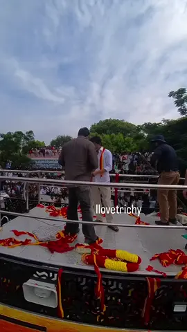 #vijay_rasigan #தளபதி_ரசிகன்❤️ #தமிழகவெற்றிகழகம்❤️💛❤️ #தமிழன்_என்று_சொல்லடா🔥 #யாதும்_ஊரே_யாவரும்_கேளீர் 