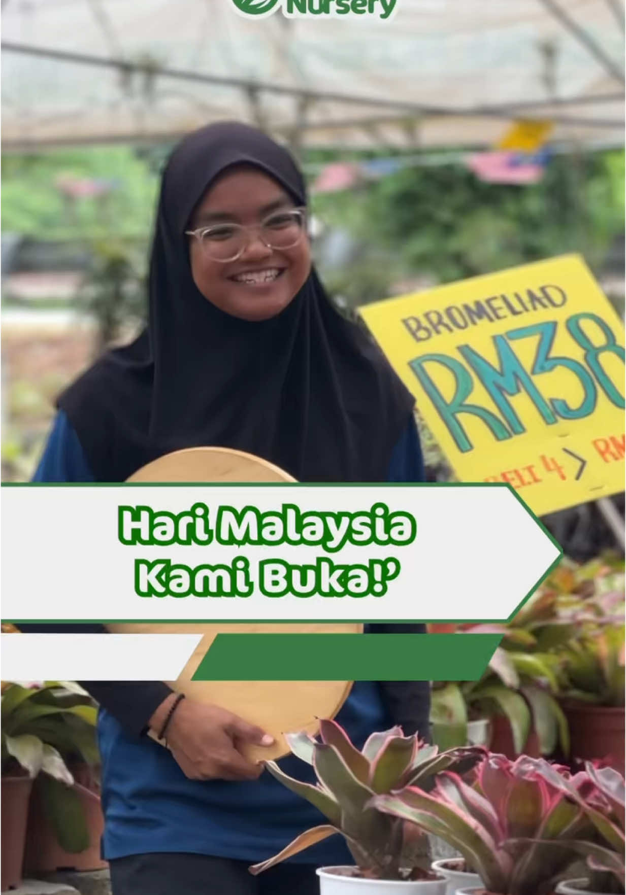 Cuti Hari Malaysia ini Gadek Nursery cawangan Tampin pun buka! Mana yang nak borong bromeliad, boleh laa datang ke Gadek Nursery Tampin cuti ni!   Banyak bromeliad yang baru masuk pun sama cantik, staff pun sama ramah, pasu pun banyak stok. Jom laa datang sini, kami pun nak bercuti dengan korang juga!  Kami buka pada 15 & 16 September, dari 8 pagi sampai 6 petang. #gadeknurserytampin #tampin #negerisembilan #bromeliad #bromeliadlover #bromeliadmurah 