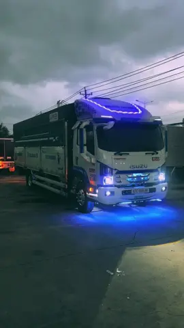 Isuzu 6t5 full options #isuzu #isuzufrr #isuzufrr650 #isuzu6t5 #isuzu6t5thungnhom 