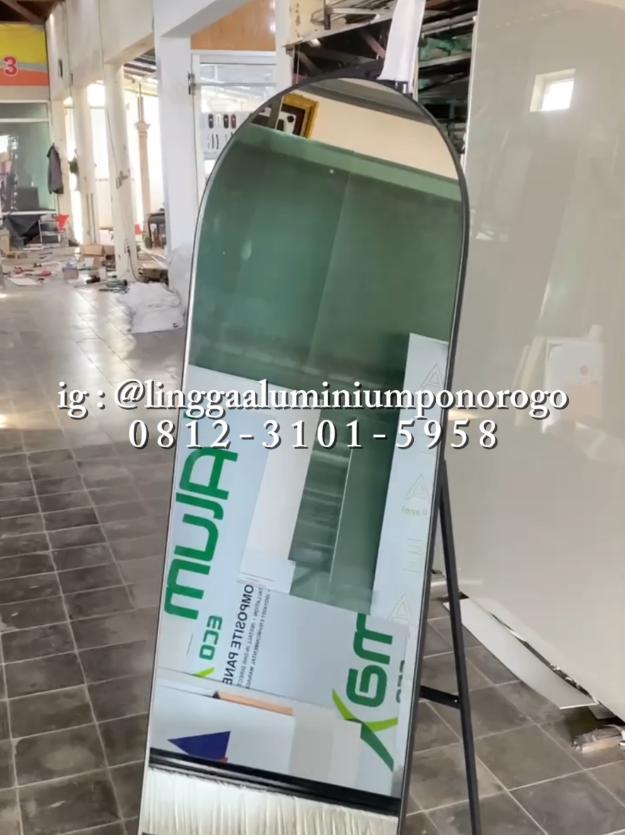 Standing Mirror Model Lengkung Aluminium Black Matte✨ #standingmirror #kacacermin #cerminaesthetic #kacastanding #ponorogo24jam 