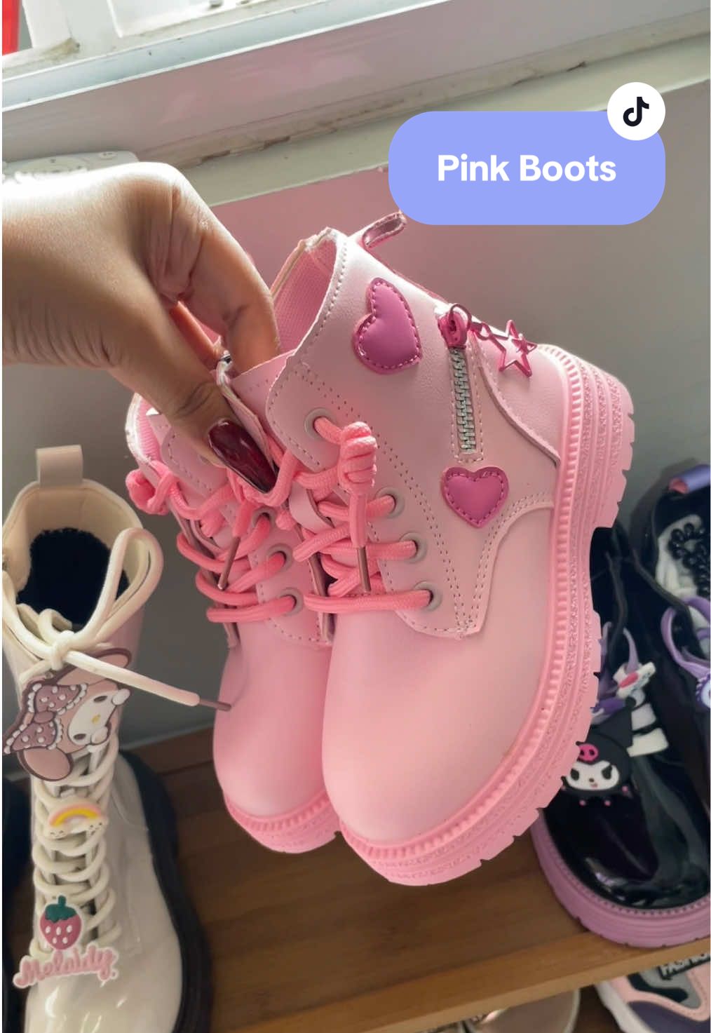 sobrang cute ng boots nato for sure matutuwa anak mo dito #pinkboots #boots #bootsforkids #shoesforkids #girlshoes 
