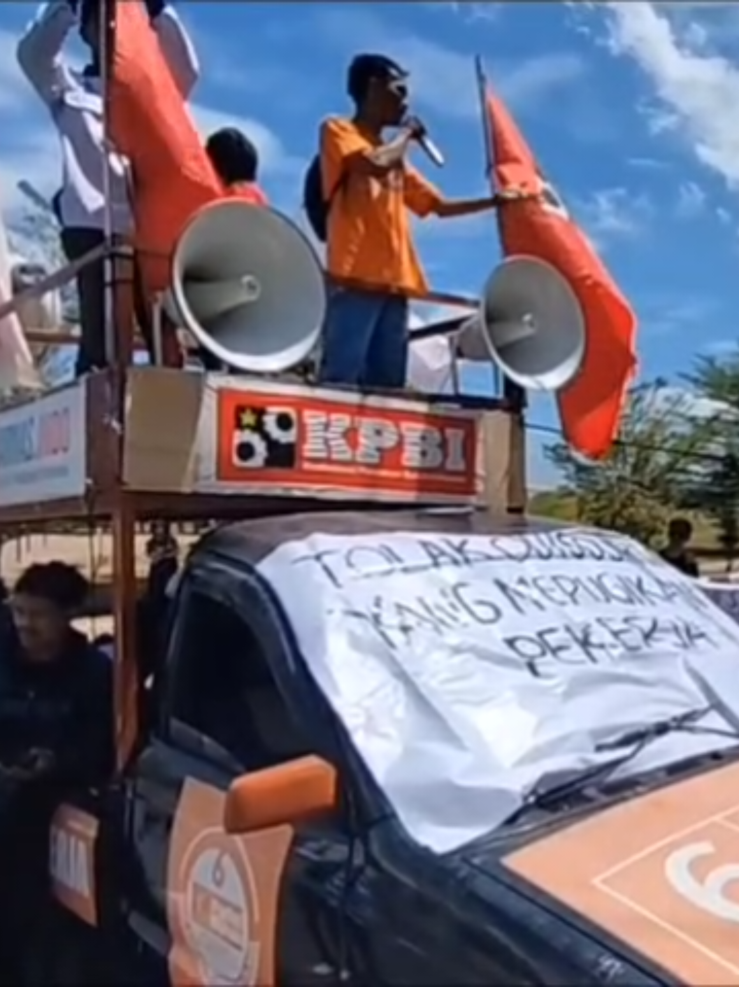 simak, agar teman teman dapat memahami aspirasi Buruh di kabupaten gowa.  #serikatpekerja #dprdgowa #fspmi #sulawesiselatan 