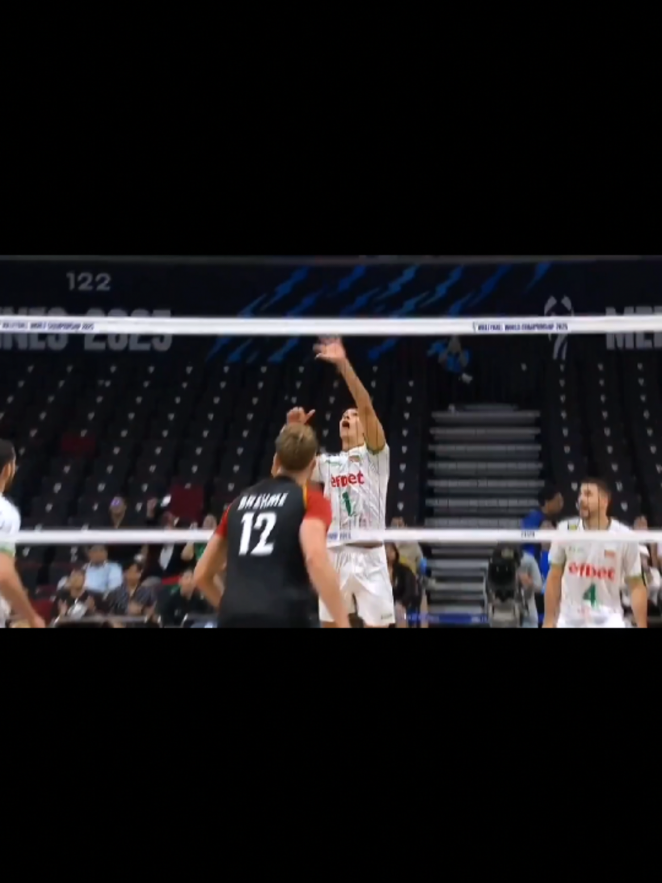 when your setter is one hell of a hitter too SIMEON NIKOLOV @mnikolow1 🙌🏻🔥 #moninikolov #nikolov #volleyball #simeonnikolov #fyp 