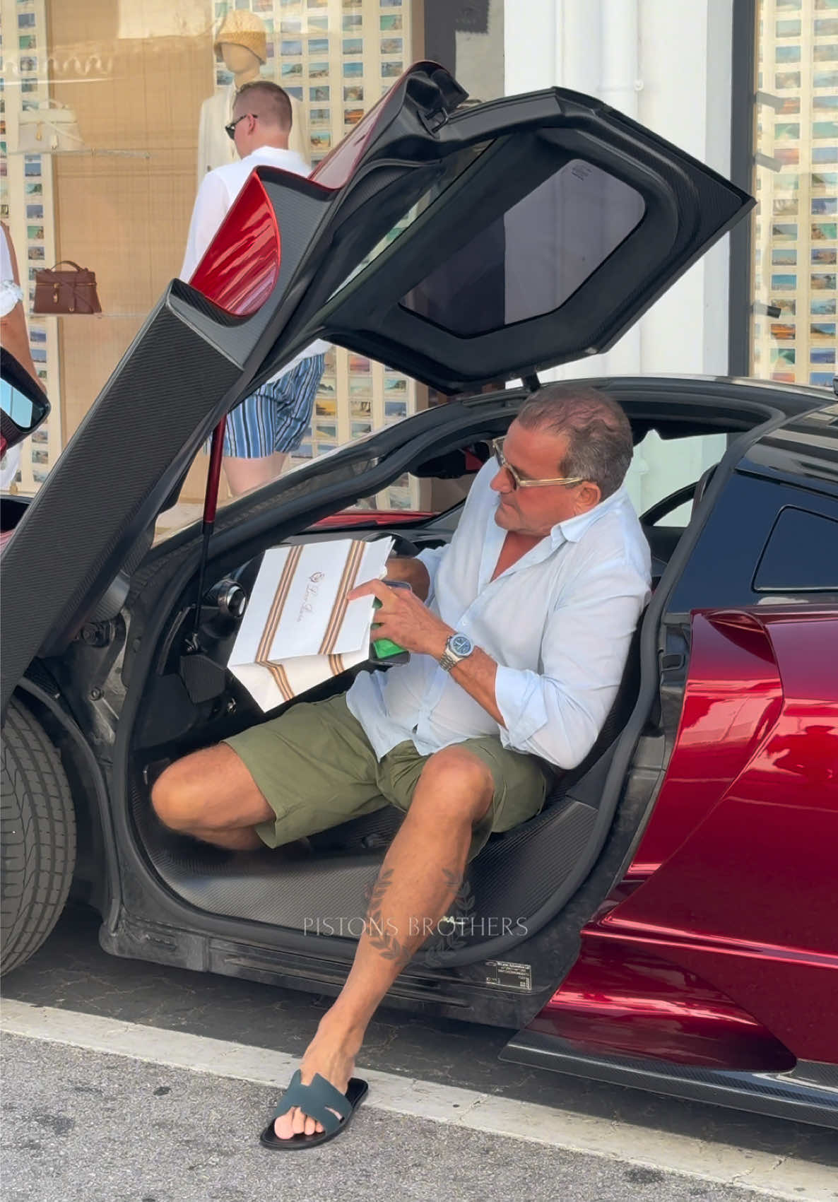 Billionaire Boss entering his McLaren Senna at Puerto Banus 🥂✨ #marbella #billionaire #Lifestyle #luxury #girls 