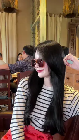 30’ em uốn tóc, vừa tắt máy thì tóc hết xoăn🤣🤣🤣 cú tui cú tui mấy bà oiiiiii