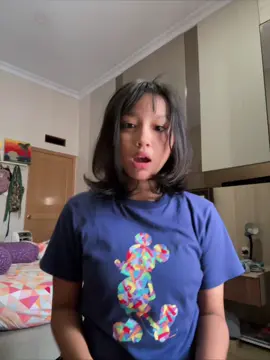 rambutnya ga bener
