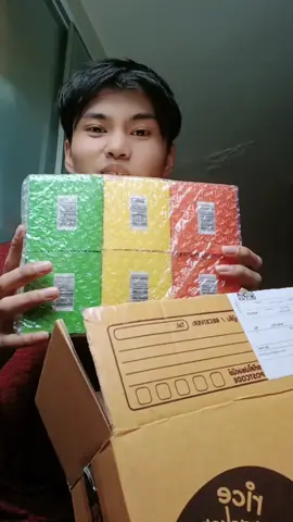 ขนมอิหยังวะ คือแซ่บบอ่ะ #วอร์มเฉยๆ #กัดฟู #ขนม #ของกินเล่น #หิว 