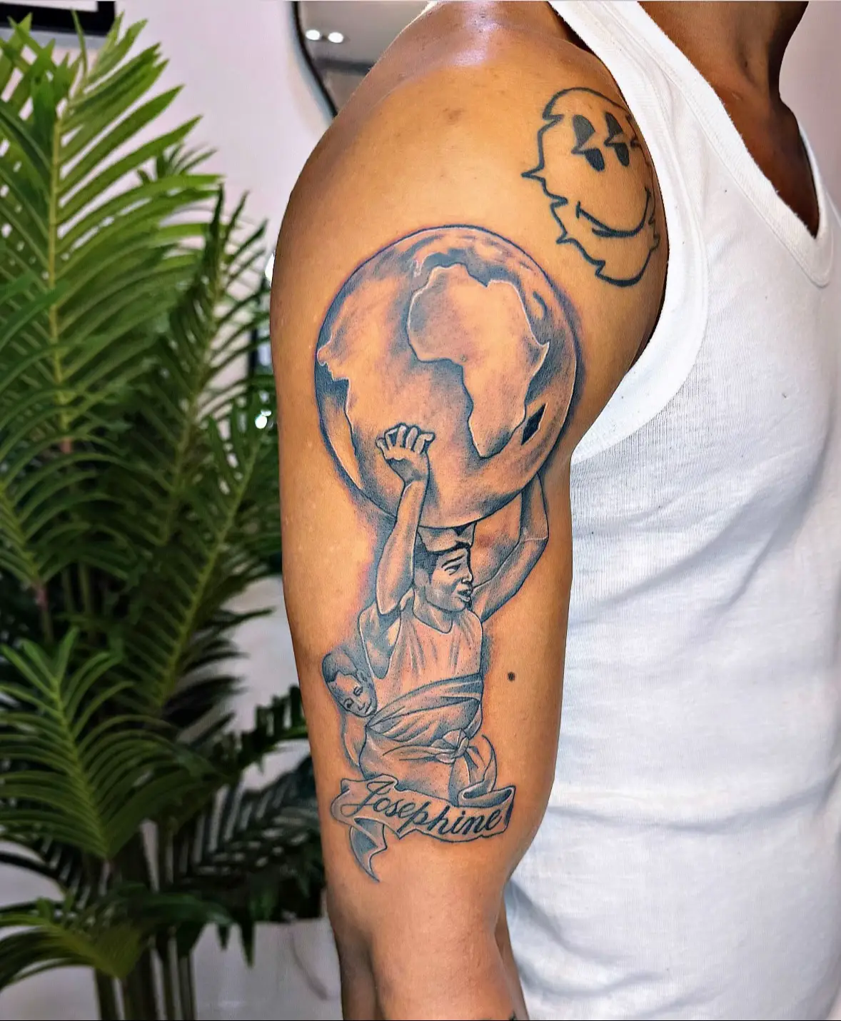 #foryoupage #nigeriatiktok🇳🇬🇳🇬🇳🇬 #benincity #viral #scottytattoos 