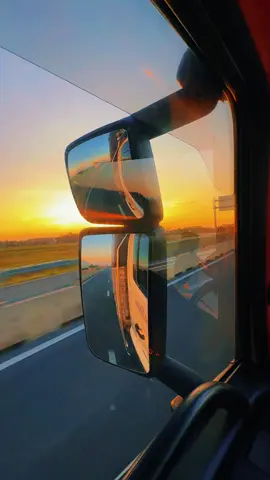 Bầu trời hôm nay thật chill chill…#hino500 #NB97 #taixe49lamdong #xetaitiktok🚛 #50h24997 