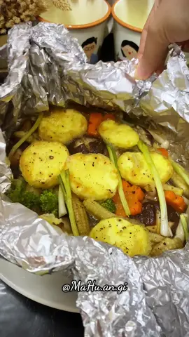 Đậu hủ nướng giấy bạc thương mời cả nhà!  @MaHu an gi  @MaHu an gi  @MaHu an gi  #nauancungtiktok #dauhugoigiaybac #dauhunuonggiaybac #dauhunon #mahuangi 