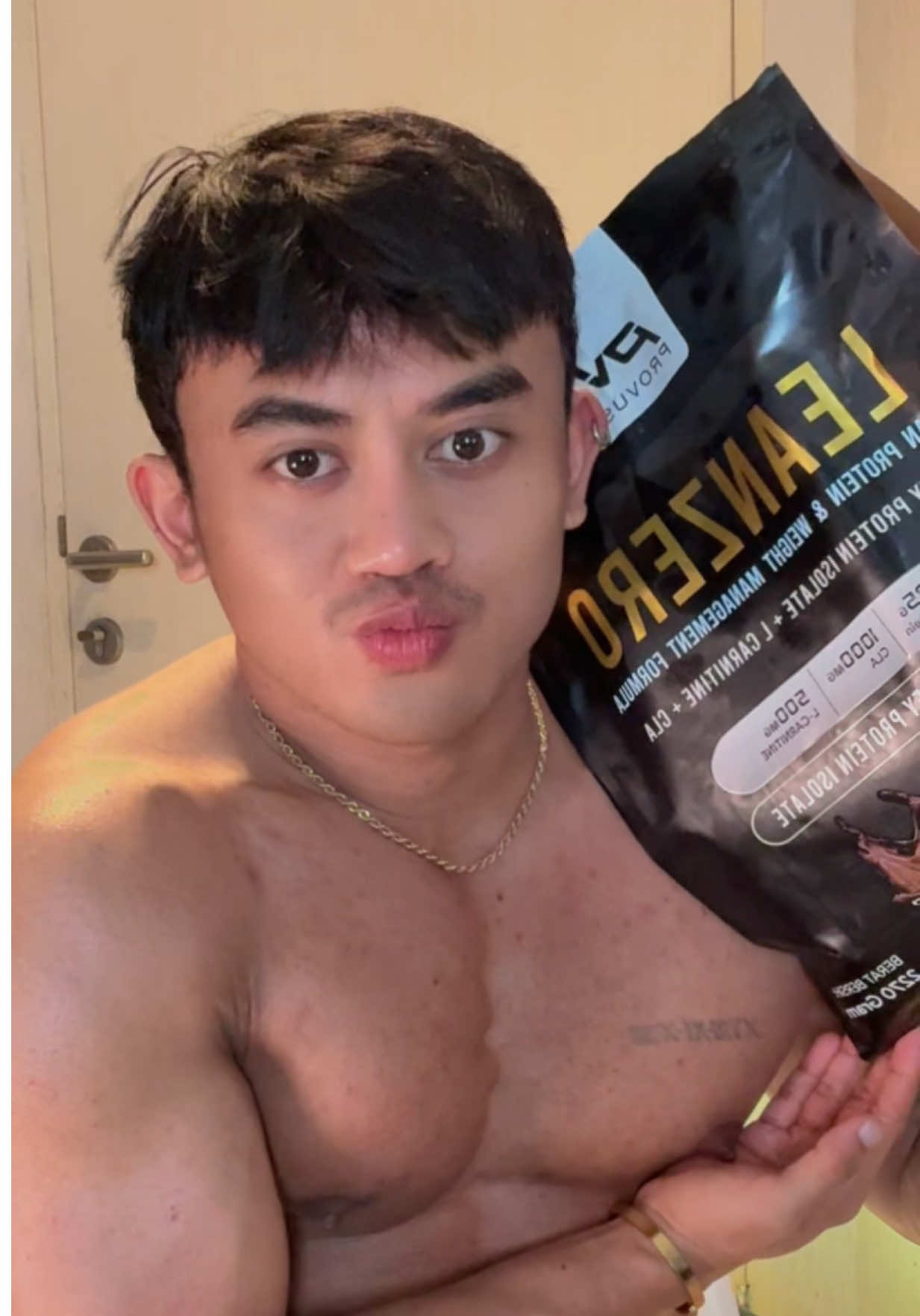 Susu yang cocok buat diet atau cutting  #wheyprotein #gym #muscle  #fyp #GymLife 