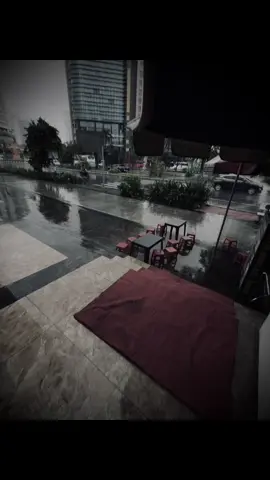 Hết hạ tàn xuân, thu sang….👤