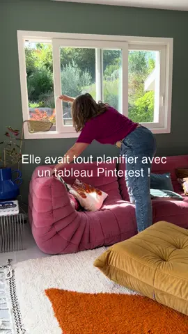 🤭Pas tout non 😅 Mais c’est vrai que Pinterest est une jolie source d’inspirations et j’adore y chercher de nouvelles idées, de nouvelles associations de couleurs par exemple et toi ?  Tu t’en sers ? Pour quels projets ? Déco ? Fringues ? Événement ?  Dis moi tout 🤗   Bon dimanche les amis            #dopaminedecor #maximalistinteriors #decocoloree #selectiondeco #maisoncoloree #ideesdeco #decorationcoloree
