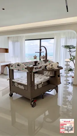 [CAPTION] box bayi cocobb lengkap dengan kelambu meja ganti popok dan mainan gantung desain kokoh praktis mudah dipindahkan bikin tidur bayi lebih aman nyaman buruan beli sekarang sebelum stok habis [HASHTAG] #boxbayi #boxbayikelambu #boxbayilengkap #tempattidur bayi #perlengkapanbayi          