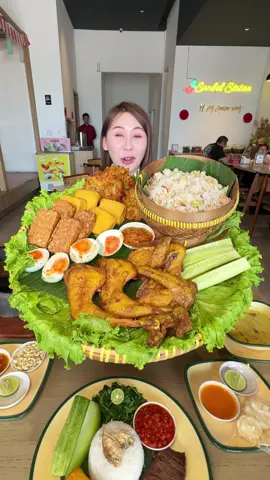 Nasi tempong punya nya Gading Martin , Tempong nyo sudah bersertifikat halal nih , banyak menu baru dan ada promo happy hour pula ….  #kulinerviral #sibungbung #mukbang #tempongnyo @nasitempongnyo 