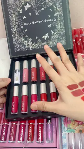 Dapet semuaaaa wow wow #promoseruweekend #fyppppppppppppppppppppppp #fyp #lipmatteviral #lipstick 