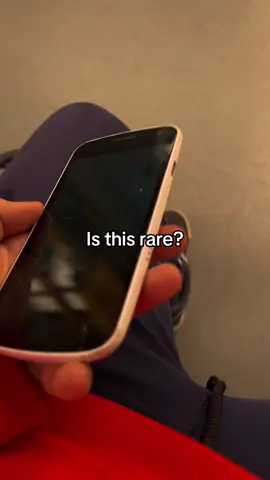 Samsung Galaxy Nexus #foryou #fyp #viral #techtok #elektrosmieci has an broken power button :( 