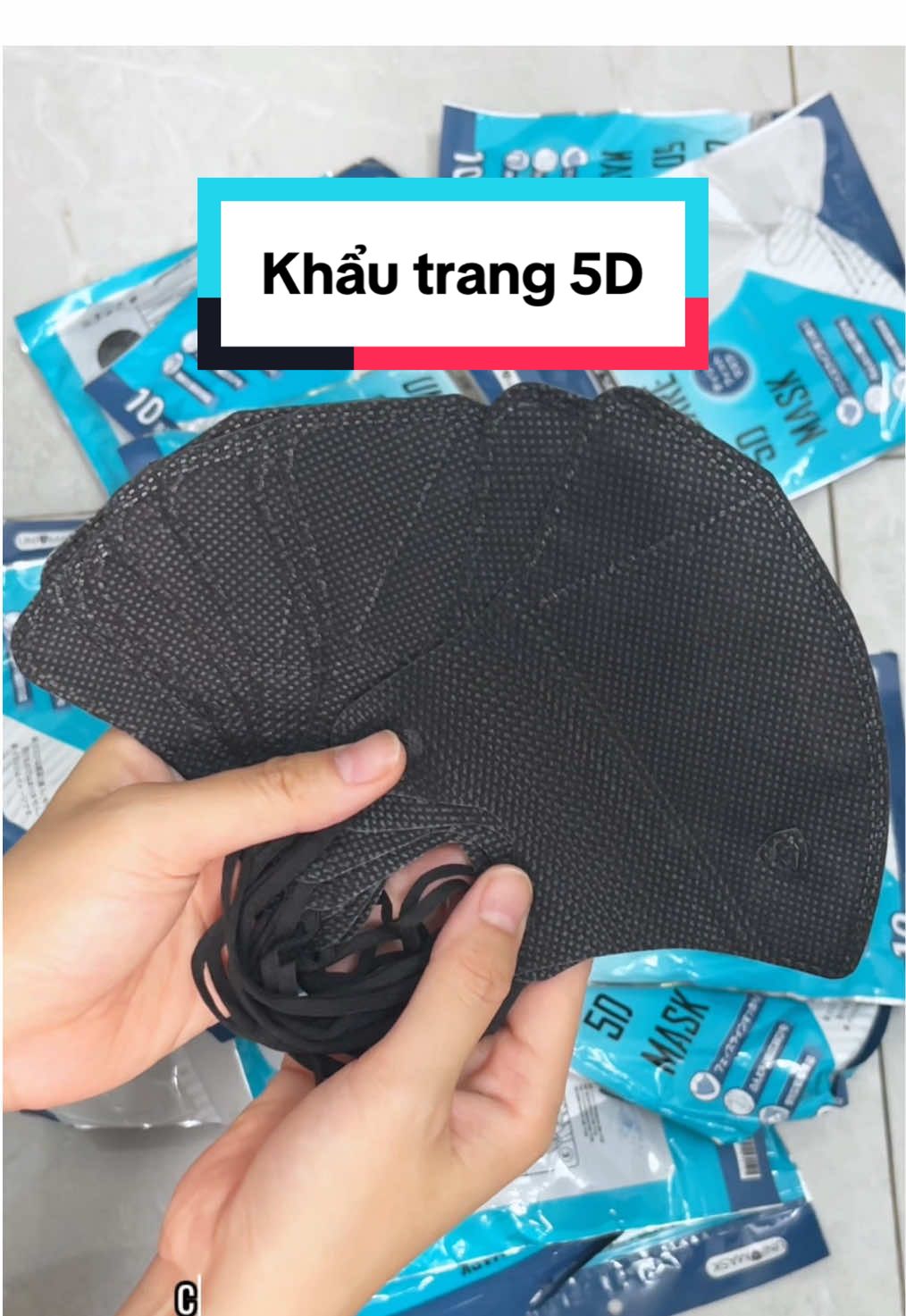 Các bác thử chuyển sang khẩu trang 5D dùng xem. Thích lắm nha#review #khautrang #khautrang5d #khautrangunicare #unicare 