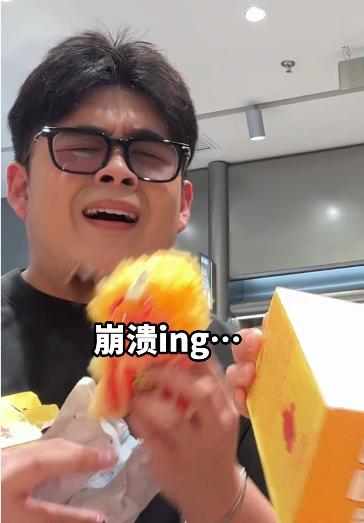 抽盲盒真的不可以说你不要什么… 因为你就会得到很多个他🙂‍↕️ Ins- Luwistann  #popmart #星星人 #twinkletwinkle #blindbox #unboxing 