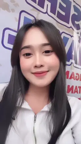 bintng tamune  bolo artise adella  #pemuda_tuwiwiyan #wargadusun_tuwiwiyan @nurmapaejah_real 