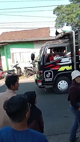 Shafa Audio Bondowoso Feat Team Senyap  #soundkarnaval #tiktokviral #karnavalsoundsystem #petarung #soundtulup @SHAFA PRODUCTION 