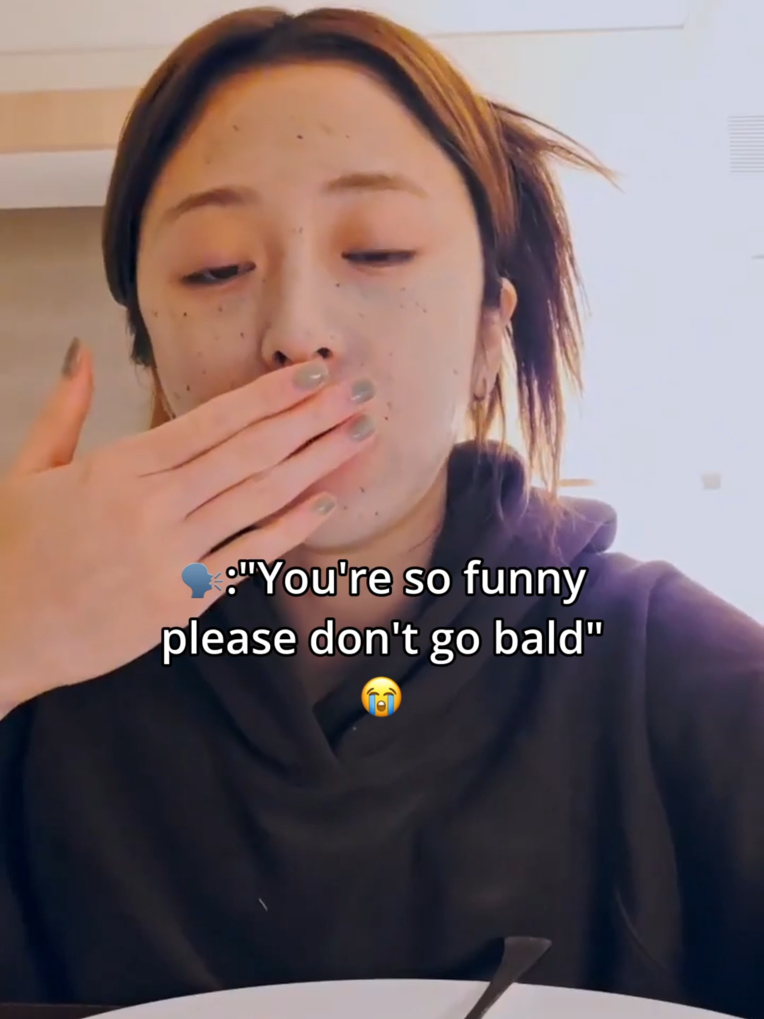 she'll try not to get bald #lesserafim #yunjin #kpop