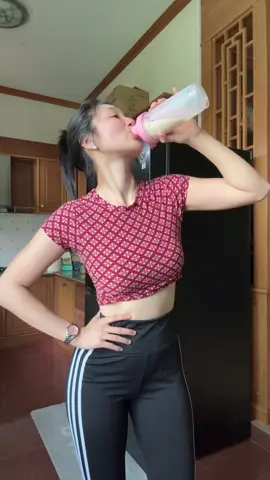 มั่นใจว่าโปรตีนที่ทำมามันต้องดีแน่นอน… สู้ต่อไปค่ะ #สวยครบจบที่เหมียว #WellyMe #โปรตีนพืช #เวลลี่มีแนด ✨🌱