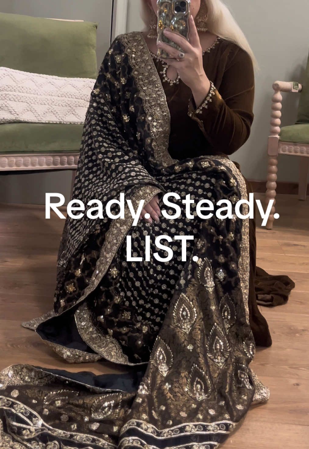Ready for autumn szn 🍂 with a brown velvet Faiza Saqlain outfit 💕 #southasianstyle #explore #faizasaqlain #explore #fyp 