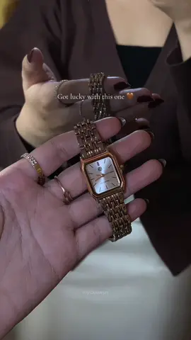 Beruntung dapat jam tangan ini, krn nungguin restocknya lama bgtt🥹🫶🏻 #elegantwatch #classywatch #lescatino #jamtanganwanita #jamtanganelegant 
