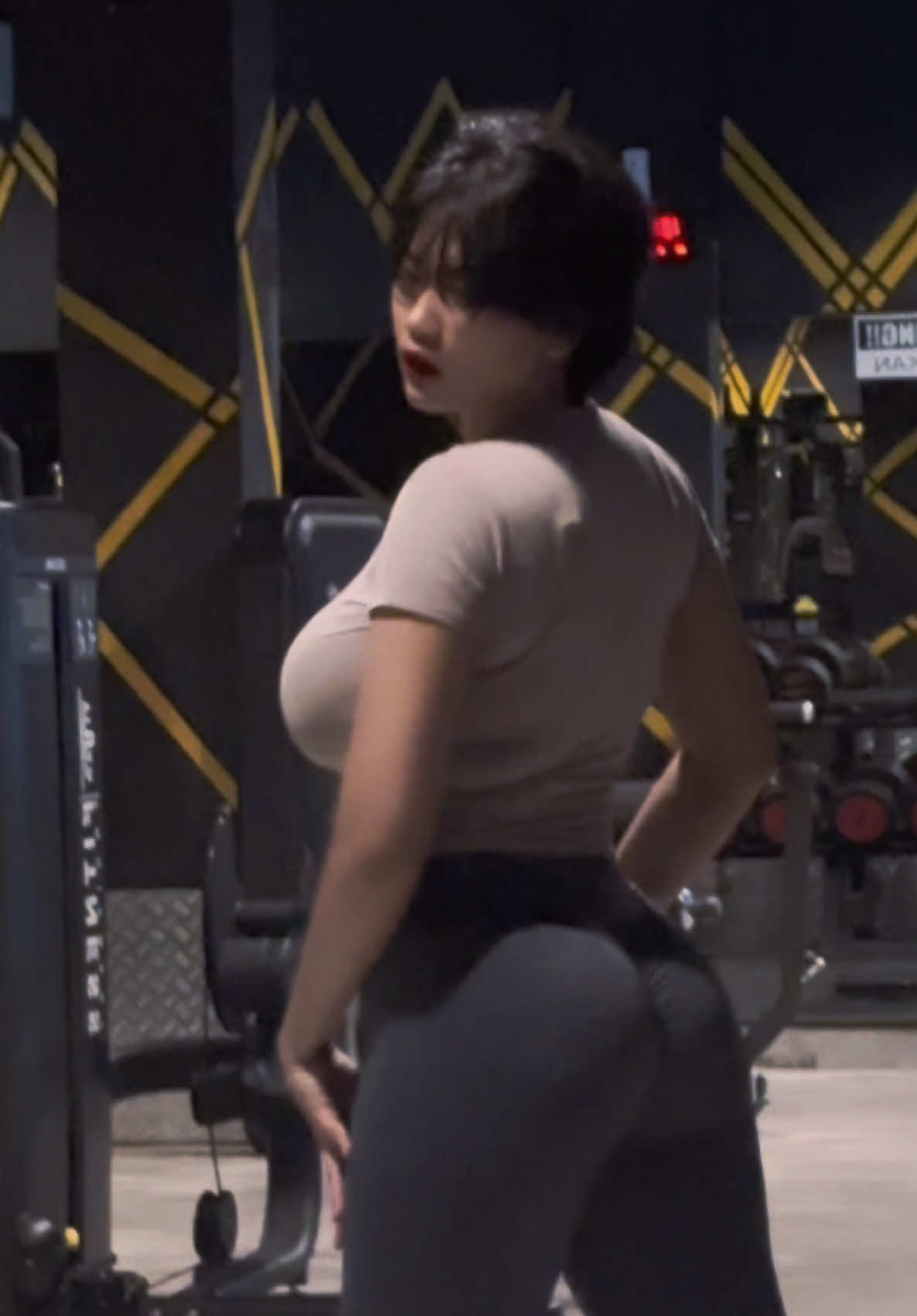 Day 60 train to be manwha mommy  #fyp #viral #foryoupage #mommy #GymTok 