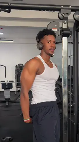repost Ii Dhaha Shaqaaa So Korodhee 😂#foryoupage #viral #fyp #gym #viral 