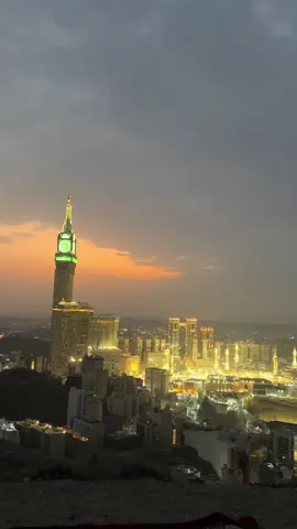 Maghrib on the mountains of Makkah Alhamdulillah so surreal I never want to leave  #makkah #muslimtiktok #fyp #salah #umrah 