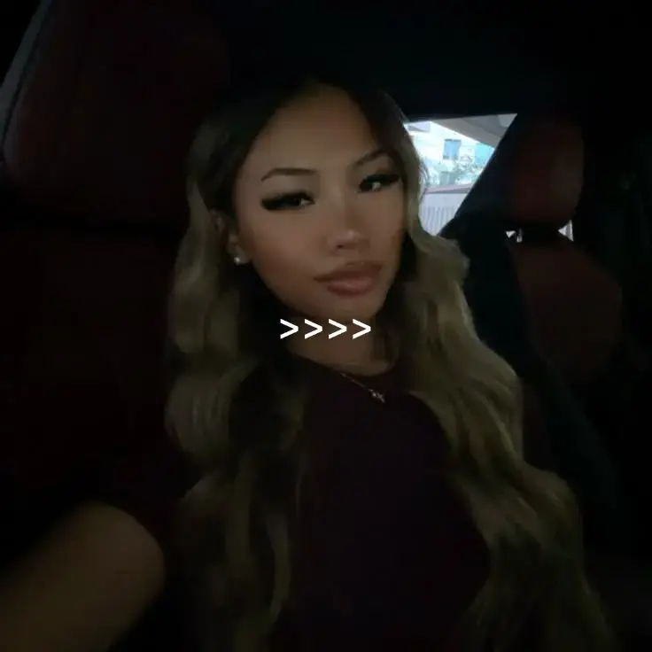 #unrelatedgirll 